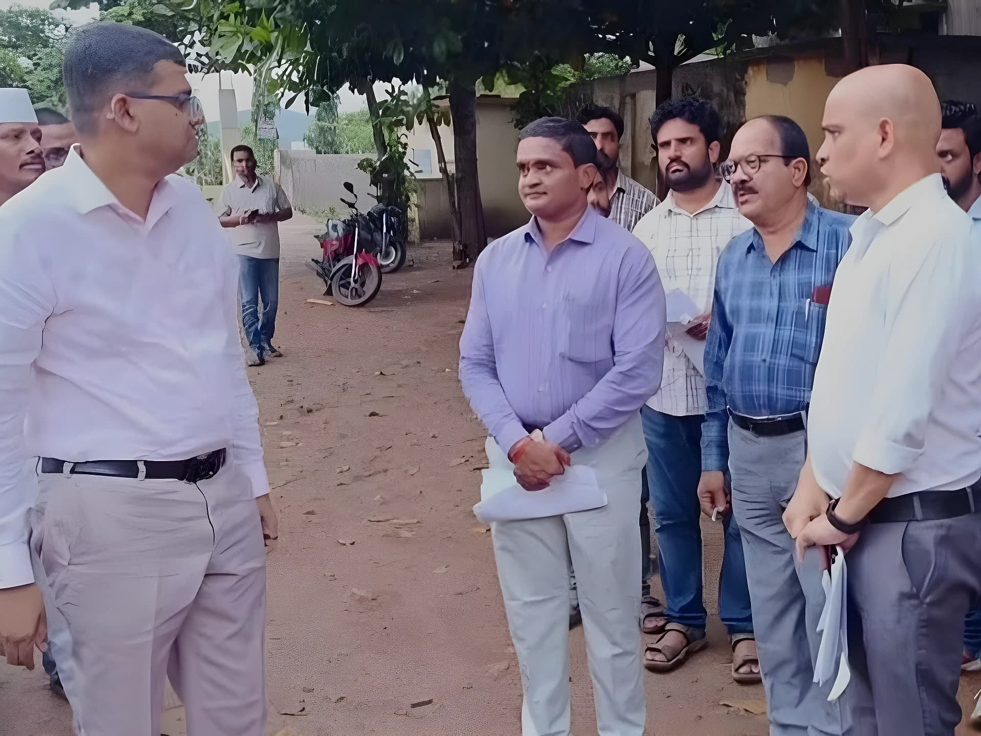 ఎన్నికల నిర్వహణపై అధికారులకు ఆదేశాలు