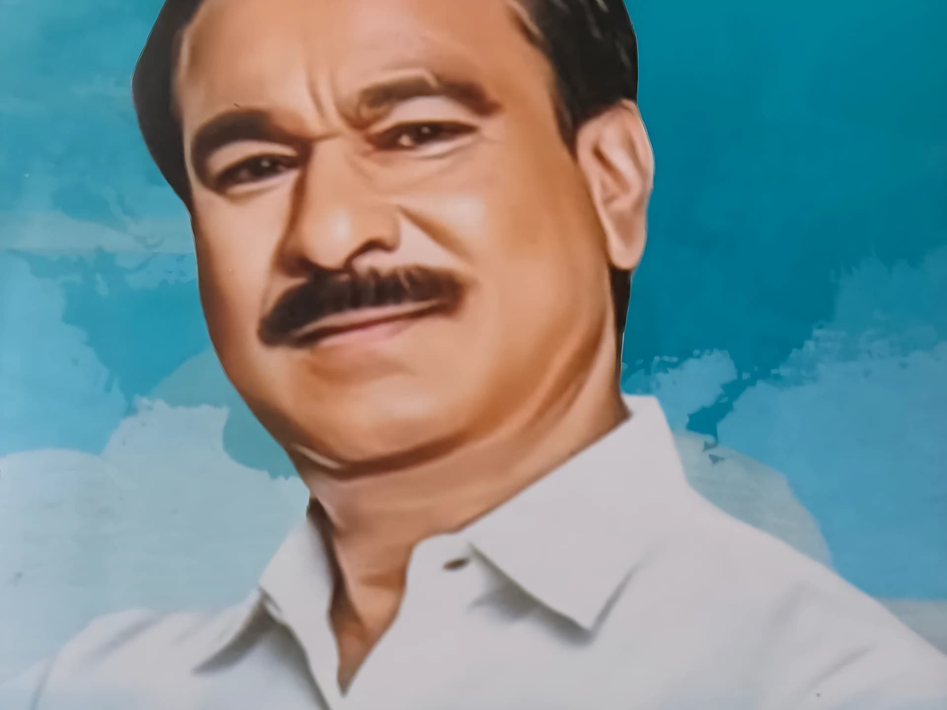పెట్రోల్ పంప్ హెల్పర్ నుంచి లక్ష కోట్ల బిజినెస్ మెన్